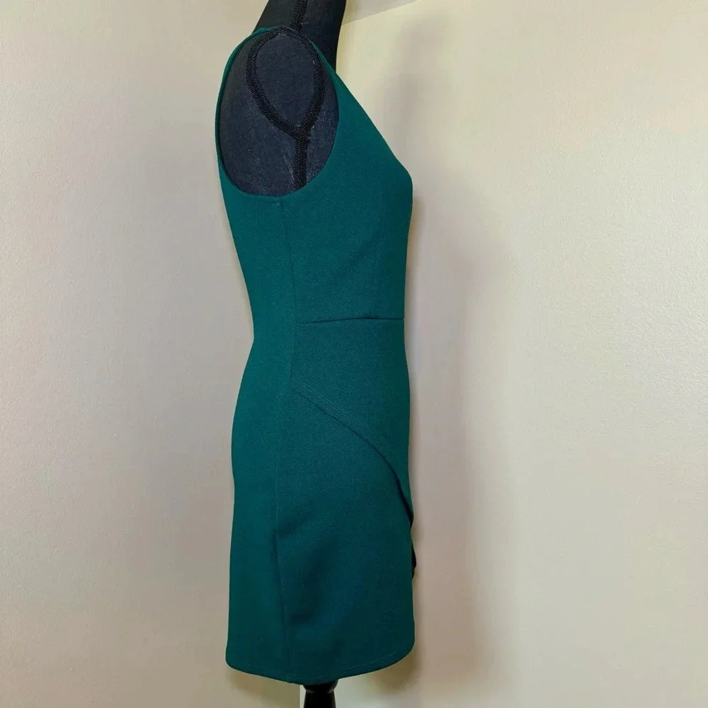 Blue Blush Dark Green Asymmetric‎ One Shoulder Mini Dress size Medium